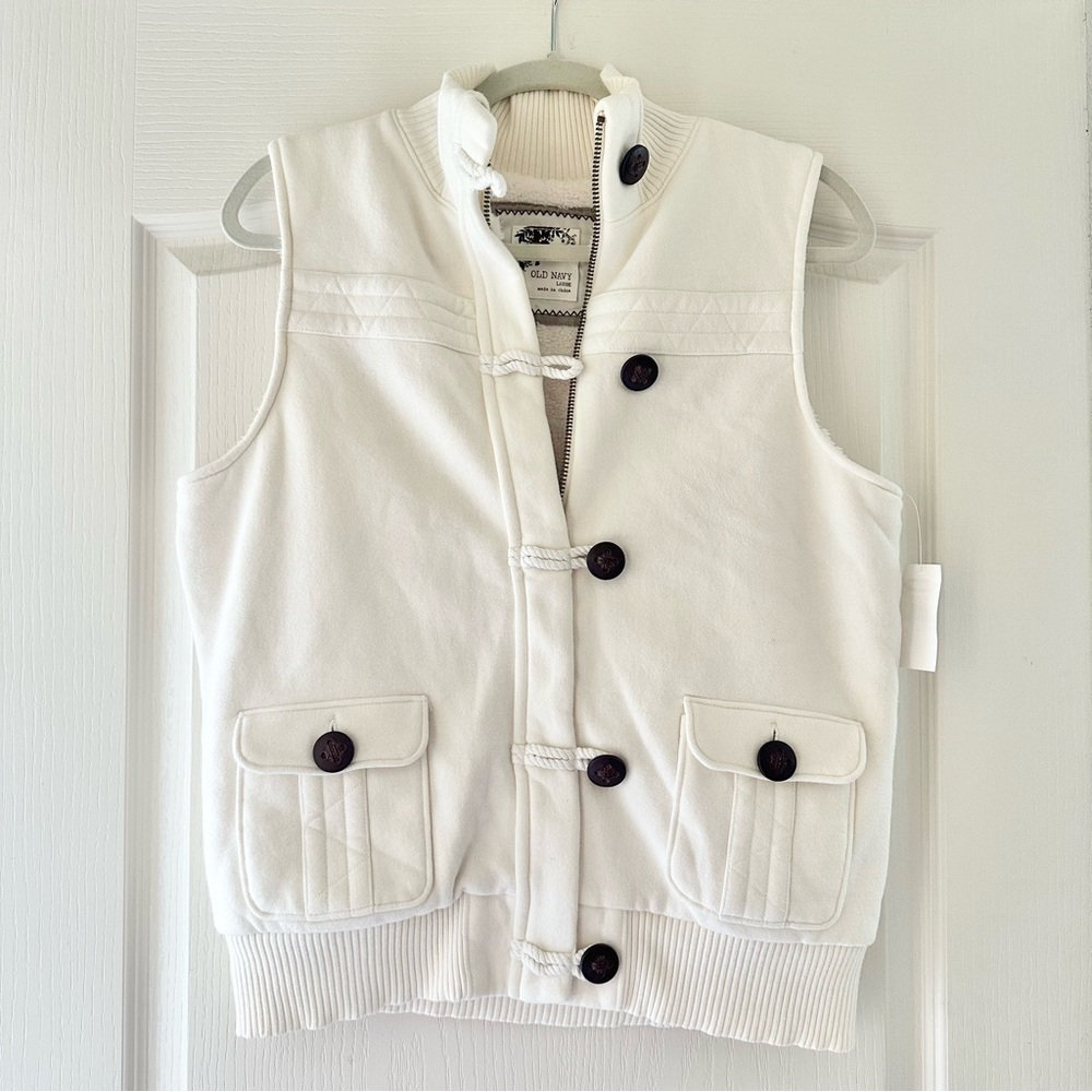Old Navy Sherpa lined Women’s Cream Ivory Vest Large NWT